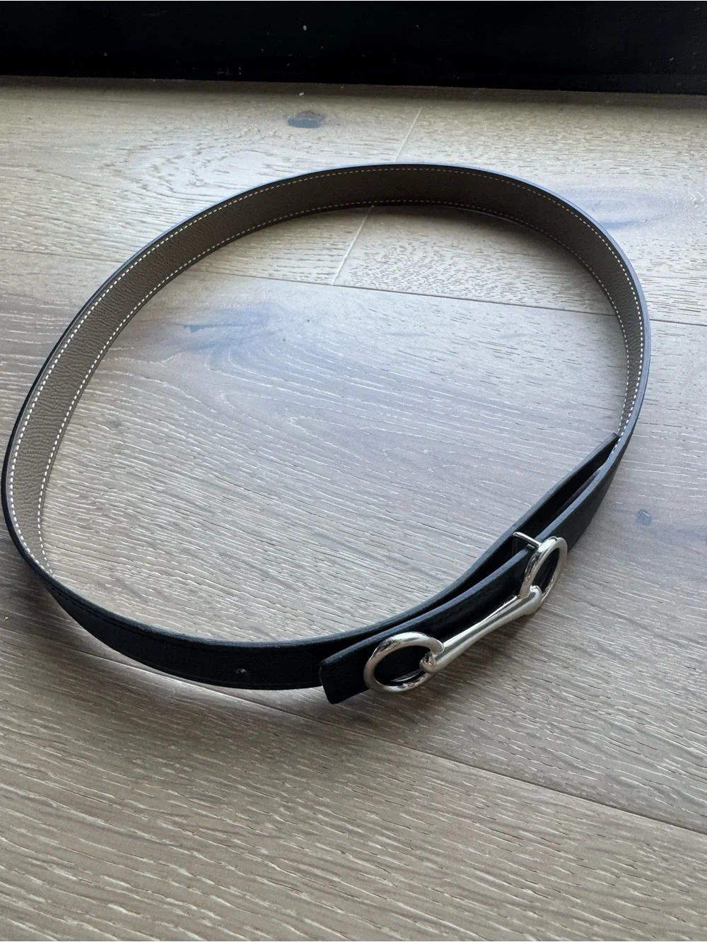 Women’s Hermes Reversible Leather Belt with Silver Buckle Noir / Etoupe